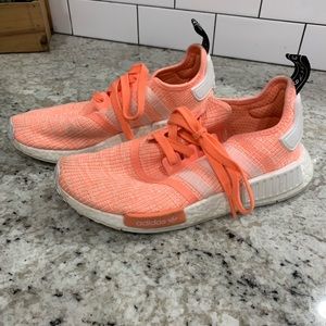 Adidas NMD R1 peach size 8